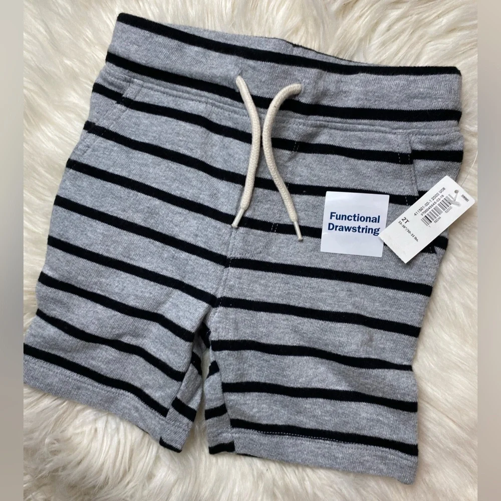 NWT✨ Carters BABY BOY SHORTS 👶🏻 size 2T